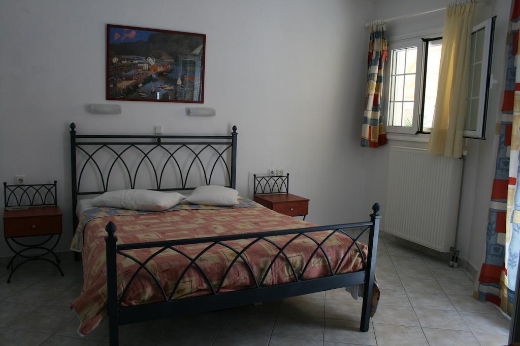 Pelagias Apartments Agia Efimia Quarto foto